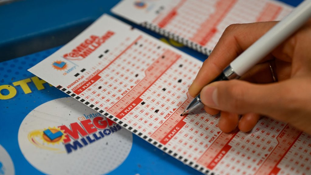 Unveiling the Winning Formulas for Online Lottery Enthusiasts