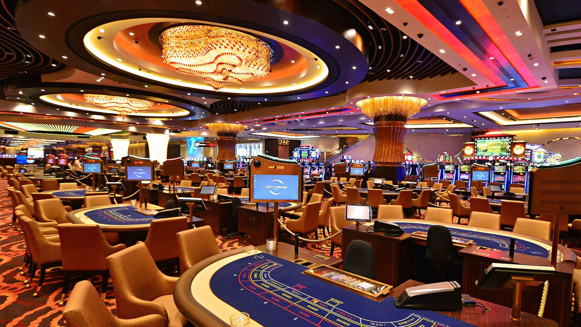 Casino Royalty: Navigating the High-Stakes Lifestyle