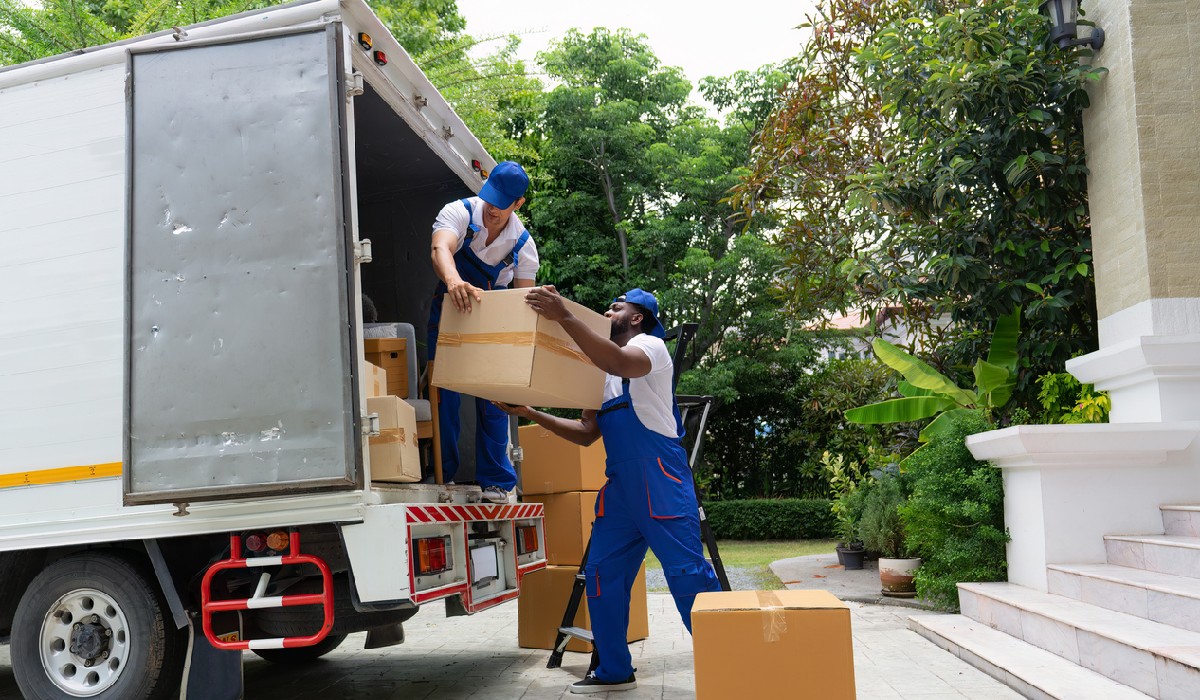 The Essential Guide to Choosing a Moving Service